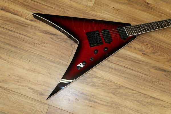 Dean Vengeance V Evertune, Black Cherry burst Flametop