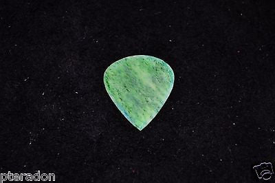 Timber Tones Jazzy Tones Regular Buffalo Bone Guitar Picks Green