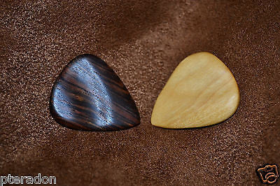 Timber Tones Guitar Picks 2pk Groovy Tones, Rosewood, Katafray Exotic Wood Picks